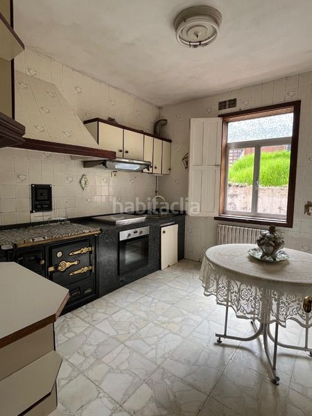 Foto 3c46cdee-846d-476b-96fd-c28aae0ea6c7. Casa a Noia