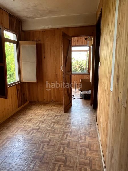 Foto fc0122f8-6566-47bb-ac3a-e8291ec97600. Casa  en venta en Noia