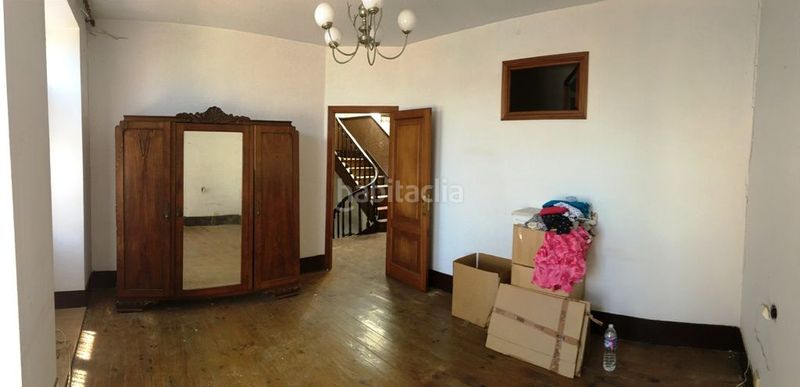 Foto c7faedff-92fb-40ea-825c-90ddf3c2204e. Casa a rúa de san bernardo 14 a Noia