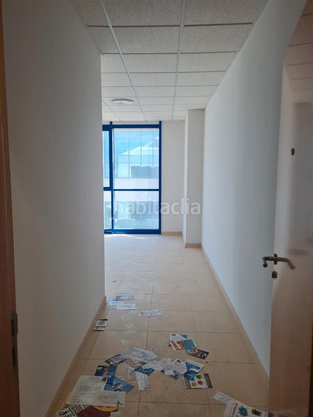 Foto 2b16ba16-f1ec-458b-b7e9-4a6701bc96d4. Office space in calle arquitectura 2 in San Jerónimo - La Bachillera Sevilla