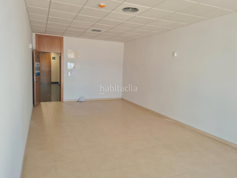 Foto 33062a03-1d4c-4710-af2f-51a8604ebbd4. Office space in calle arquitectura 2 in San Jerónimo - La Bachillera Sevilla