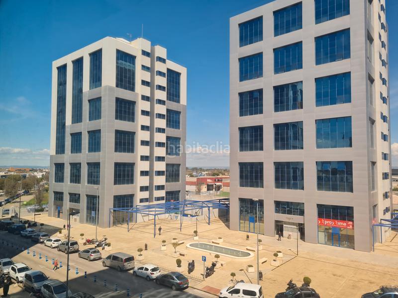 Foto b8199f67-bce0-4ecf-a179-43e0840eec22. Office space in calle arquitectura 2 in San Jerónimo - La Bachillera Sevilla