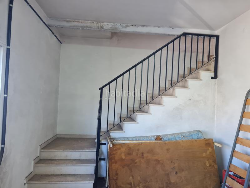 Foto 37fccdd8-c2ce-47e7-bca4-e7953e2b11ac. Rent industrial building in avenida de gines 2 in Bollullos de la Mitación