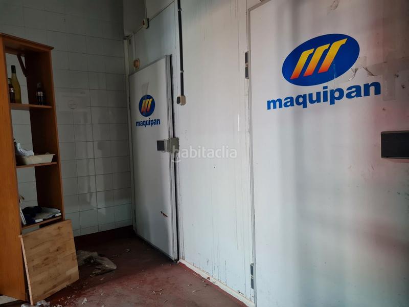 Foto 72fa1ead-95d5-4034-bf0b-4171ddd19c59. Rent industrial building in avenida de gines 2 in Bollullos de la Mitación