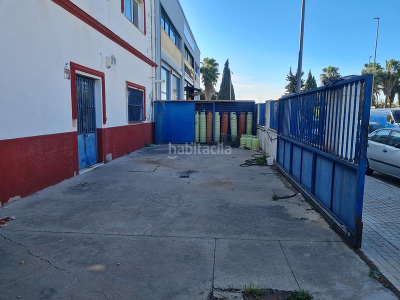 Foto a49b7a7a-c848-4118-a8a3-9654e183f5e7. Rent industrial building in avenida de gines 2 in Bollullos de la Mitación