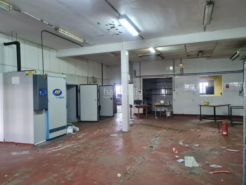 Foto c9425667-fe98-404c-b1b5-3931160e3bc4. Rent industrial building in avenida de gines 2 in Bollullos de la Mitación