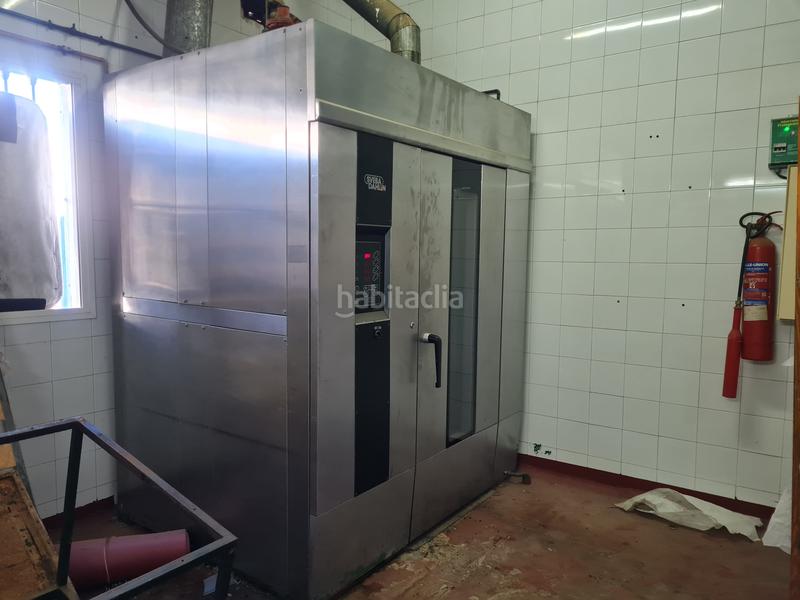 Foto d59d4008-9525-468b-a2e5-6bb1977e8033. Rent industrial building in avenida de gines 2 in Bollullos de la Mitación