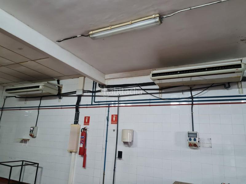 Foto f82a7188-4790-4892-ac6d-93a86d9565f4. Rent industrial building in avenida de gines 2 in Bollullos de la Mitación
