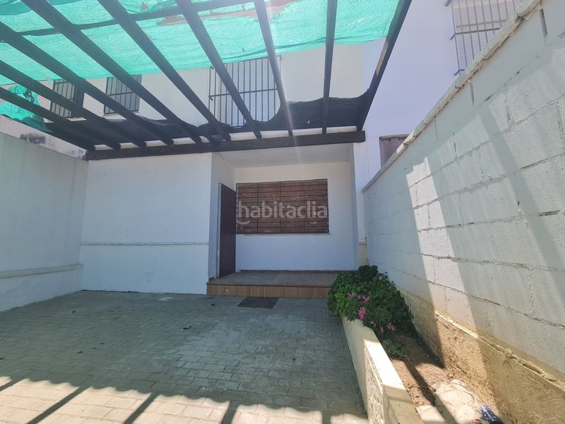 Foto b6599014-6239-423f-899b-1b984ae76cc1. Casa a schiera in calle federica montseny 6 in Cantillana