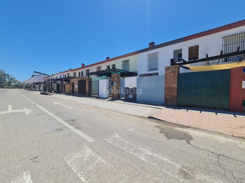 Foto bf17c346-341b-4741-9ffe-b1e61f28897e. Casa a schiera in calle federica montseny 6 in Cantillana