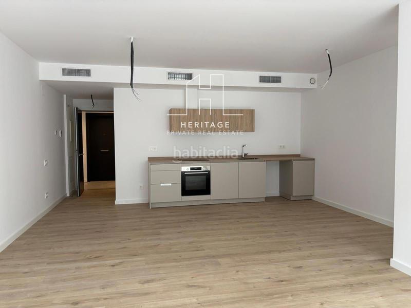 Foto 6cbb14fc-87a0-4f32-9f64-54e88b468d9e. Lloguer local comercial a Tiana