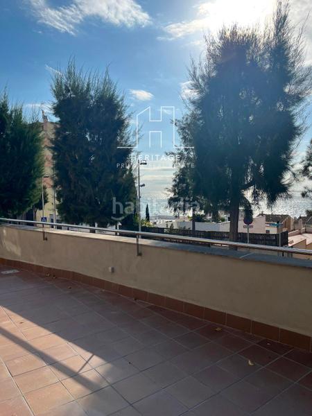 Foto 9d3cfbce-eb9d-4f42-a481-ee8ee6229e10. Affitto ufficio con riscaldamento parcheggio in Montgat