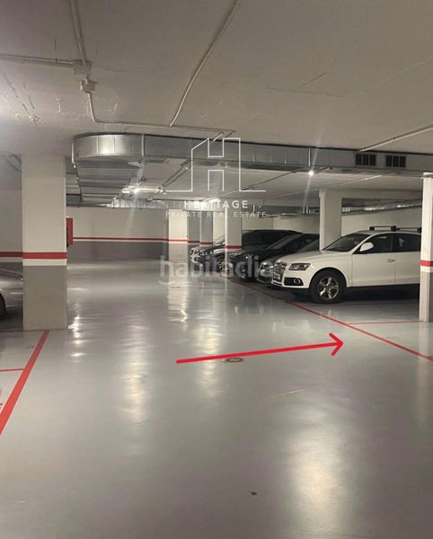 Foto c1aaa7d8-6473-466c-821b-16be18c2fb6e. Posto auto in Centre Esplugues de Llobregat