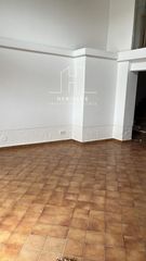 Local Comercial a PARE CLARET 205