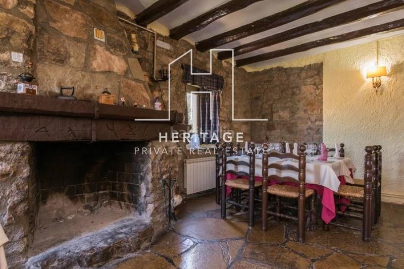 Foto 5cf4a3ba-2a91-4bc6-a950-83db6142dbf7. Édifice dans Fonollosa