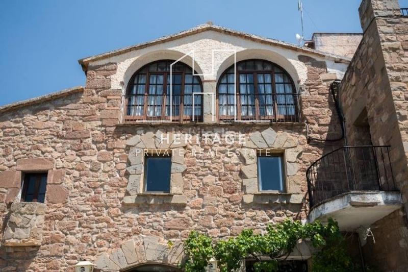 Foto f4237cbf-c171-4706-8e0a-5266e0afd1b5. Édifice dans Fonollosa