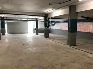 Autoparkplatz  Can gaietà. Tiana  plaza de aparcamiento