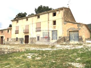 Masia a Batoi. Masia venta zona alcoy