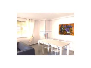 Rent Flat in Centre-Zona Alta. Piso amueblado