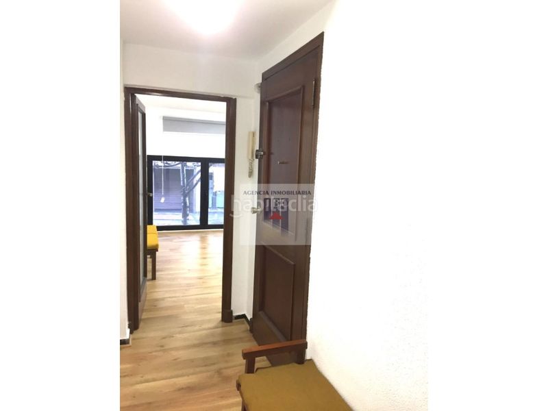 Foto 40a4ea7a-fbb6-4053-8f15-9c10eaf16c92. Oficina a Centre-Zona Alta Alcoi