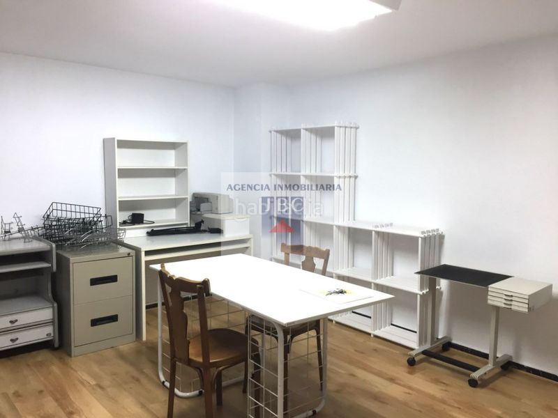 Foto 839f5062-4b34-47f2-92d7-b5755eb72749. Oficina a Centre-Zona Alta Alcoi