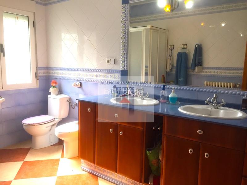 Foto 7dcdc3bb-690e-49d6-a765-2b321ef60cd6. Chalet  venta zona alcoy en Eixample Alcoi