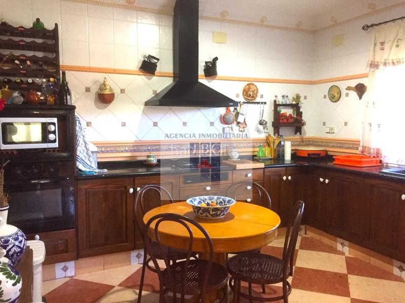 Foto f8acd535-331f-4a47-89c9-9e42dae84b32. Chalet  venta zona alcoy en Eixample Alcoi