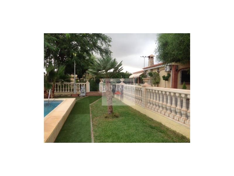 Foto c0c45787-74b0-425e-b866-5d68054be3d6. Chalet con piscina in Villamontes-Boqueres Sant Vicent del Raspeig