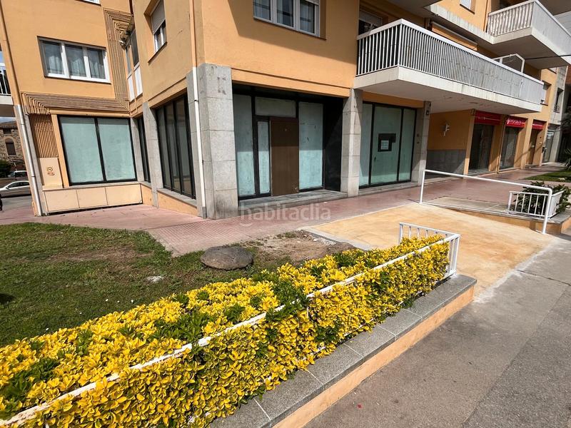 Foto d870f5d7-f1d2-402f-8e7f-3df878823989. Location local commercial dans Celrà