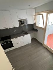 Rent Flat  Carrer d'aumet 34. Pis de lloguer a celrà