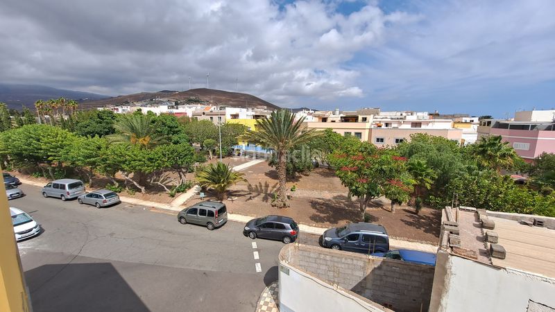 Foto a9630af5-4922-479e-a268-72cdacc336b7. Casa adossada amb aparcament a Cruce de Arinaga Agüimes