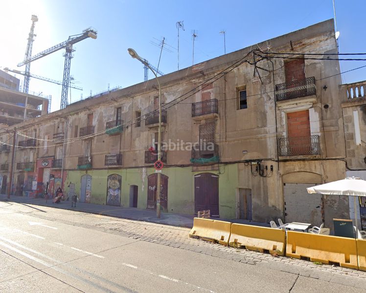 Foto f2b570f8-5617-4a61-a5fe-a50f5b19efe2. Finca rústica a Provençals del Poblenou Barcelona
