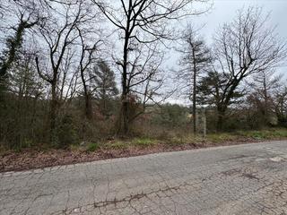 Rural plot in Cee