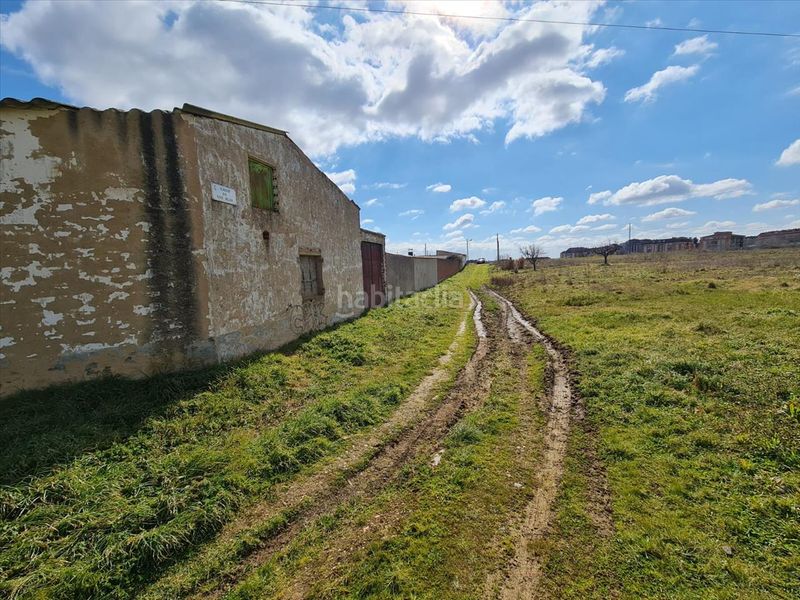 Foto 57d82bb9-5781-4d73-8a53-6913a37f45d8. Finca rústica a Urbanización S.XXI - Carretera de Villalpando Zamora