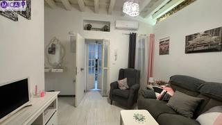 Planta baixa a La Caleta - La Viña. Bajo en venta con licencia turística, cerca del mercado de abast