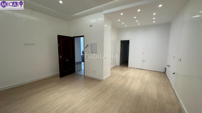 Foto d3a0a7e6-c3ff-4775-a0d6-9e3c566bc451. Piano terra in Alameda - Mentidero - Teatro Falla Cádiz