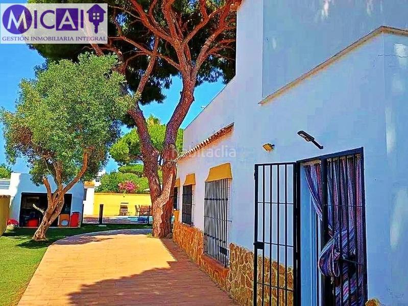 Foto 41c385d5-36d8-42e6-814d-7a14197acdbb. Xalet amb aparcament piscina a Las Lagunas - Campano Chiclana de la Frontera