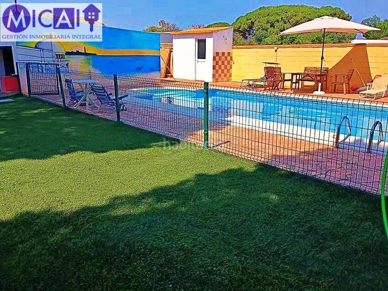 Foto 42ed058a-5437-4f57-93dc-216297e47ae7. Xalet amb aparcament piscina a Las Lagunas - Campano Chiclana de la Frontera