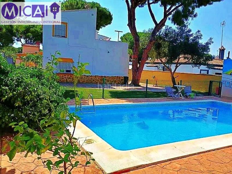Foto 690486d3-a865-4b34-92e2-8fae51b535b1. Xalet amb aparcament piscina a Las Lagunas - Campano Chiclana de la Frontera