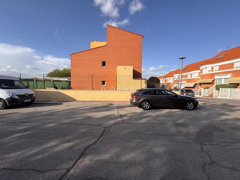 Foto 0c1c8acf-4351-40b6-8196-c0c3317a4819. Aparcament cotxe a Prado Norte Algete