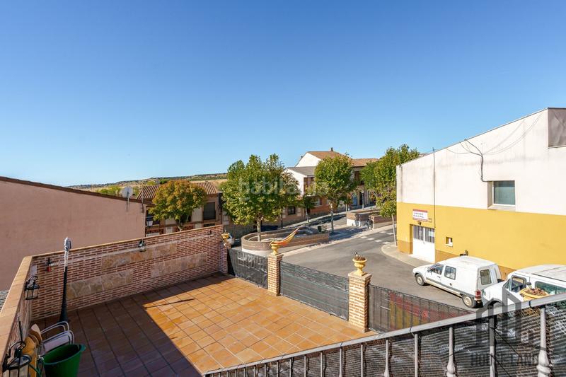 Foto 1a00070f-8ba7-4556-a4c3-e5eb129a31a0. Casa  independiente situada en Ribatejada