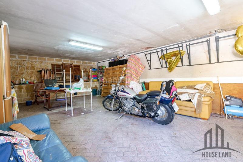 Foto 24bba900-e409-4807-bb2c-a7fa9bf42acb. Casa  independiente situada en Ribatejada