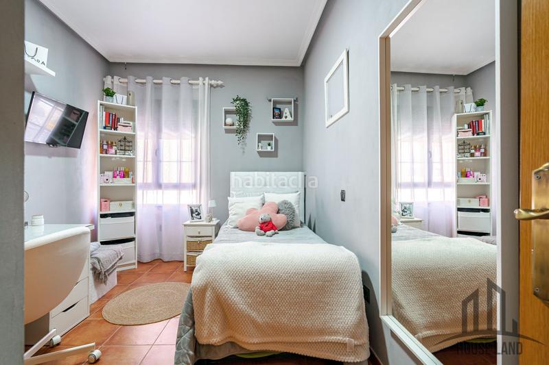 Foto 691db124-ef47-4cd3-b71e-3e41c2cd9756. Casa  independiente situada en Ribatejada