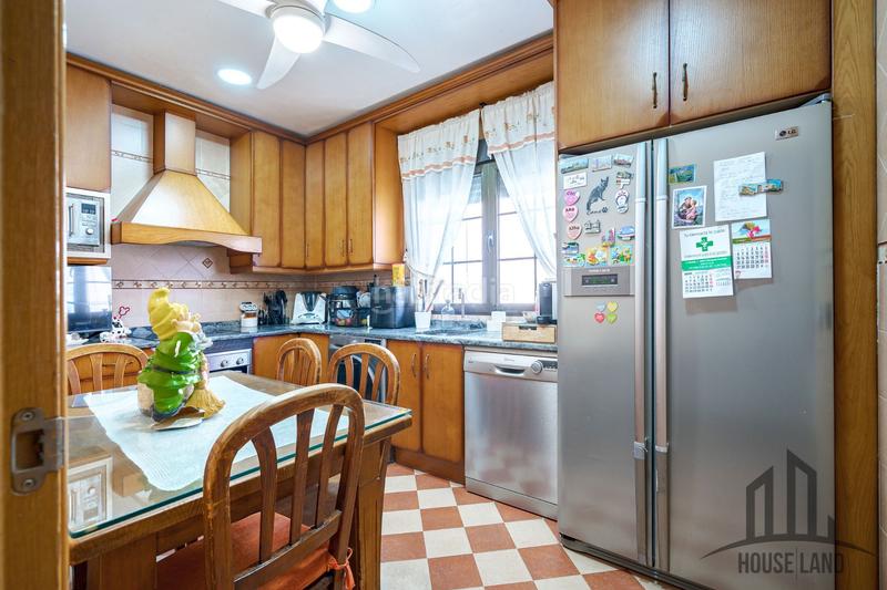 Foto 81632456-52a9-417d-b78e-f57a31e9bb5e. Casa amb calefacció a Ribatejada