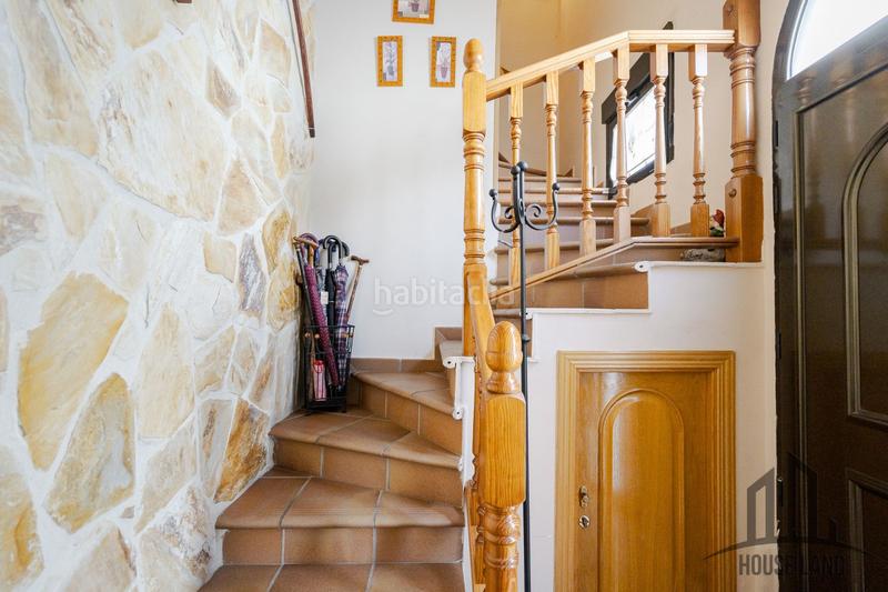 Foto b9bd805d-b5fa-40ef-9844-b5e508971208. Casa amb calefacció a Ribatejada