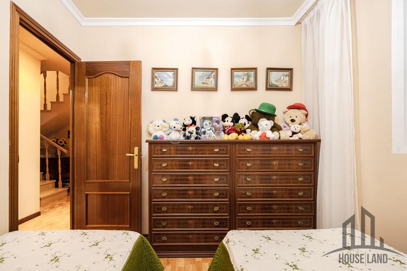 Foto 02e23ea7-1c9c-42c0-9ec9-0f4eeef35b03. House with heating in Fuentenovilla