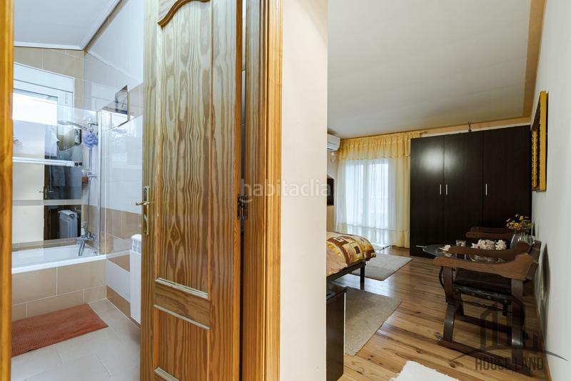 Foto 7e3f9781-c9a1-46e9-90e9-159a644c209b. House with heating in Fuentenovilla