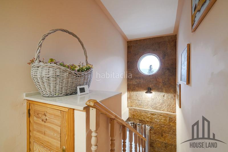 Foto ae3f81bd-ef5f-4f10-8e6c-148290941186. House with heating in Fuentenovilla