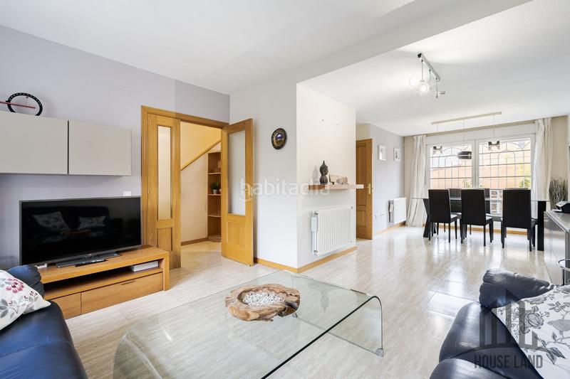 Foto 2dab5e96-a6bc-4604-8d1c-58105c6c6eda. Casa adosada en Cobeña