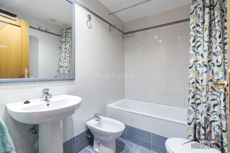 Foto 254f7c12-0050-40d9-9651-ab541231fe61. Maison jumelée avec chauffage dans Cobeña